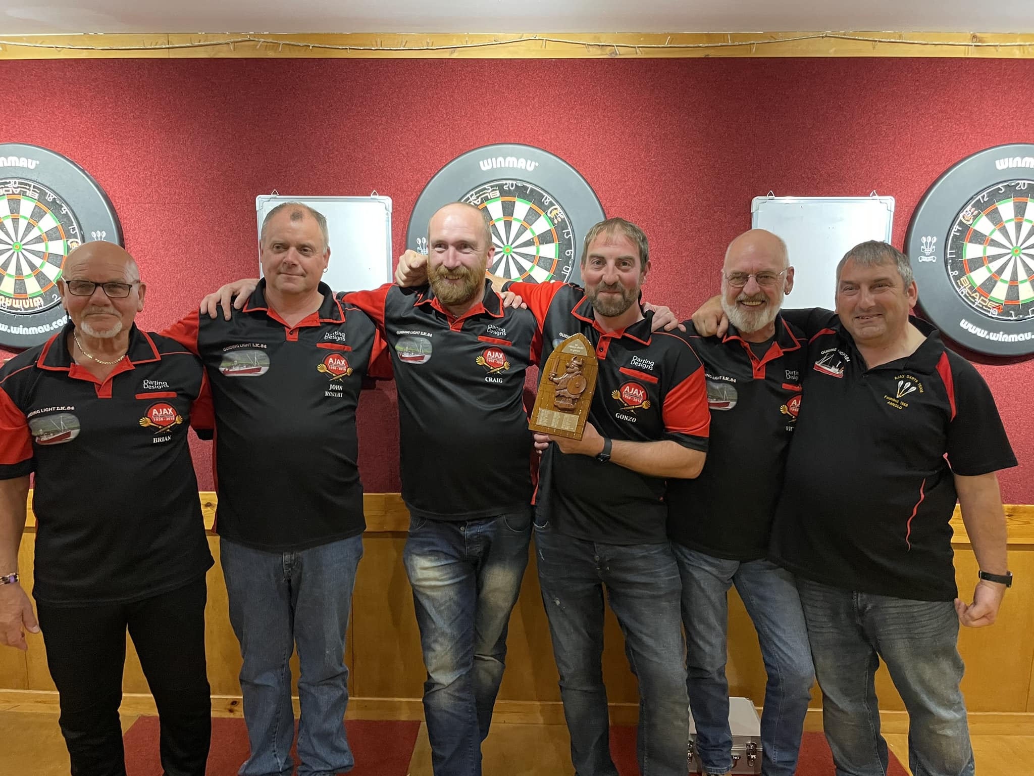 The first trophy of the season goes to the Ajax. Shetland Darts